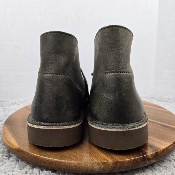 Clarks Men 10.5M Bushacre Gray Leather Casual Daily Lifestyle Desert Chukka Boot main image 9